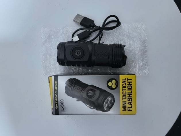 Lanternă Tactical 3 LED USB Reîncărcabilă